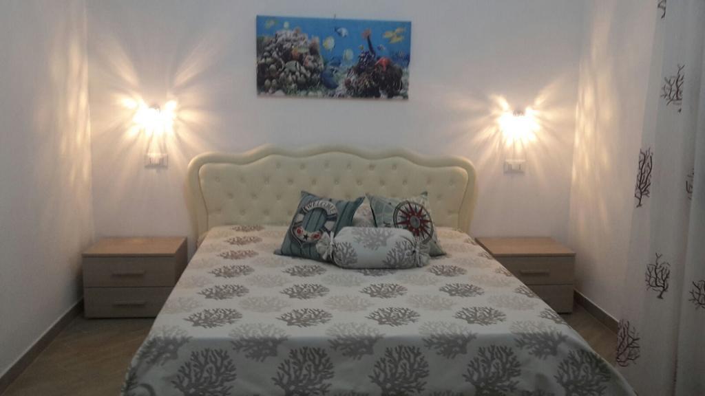 Mediterranea Guest House Porto Cesareo Bagian luar foto